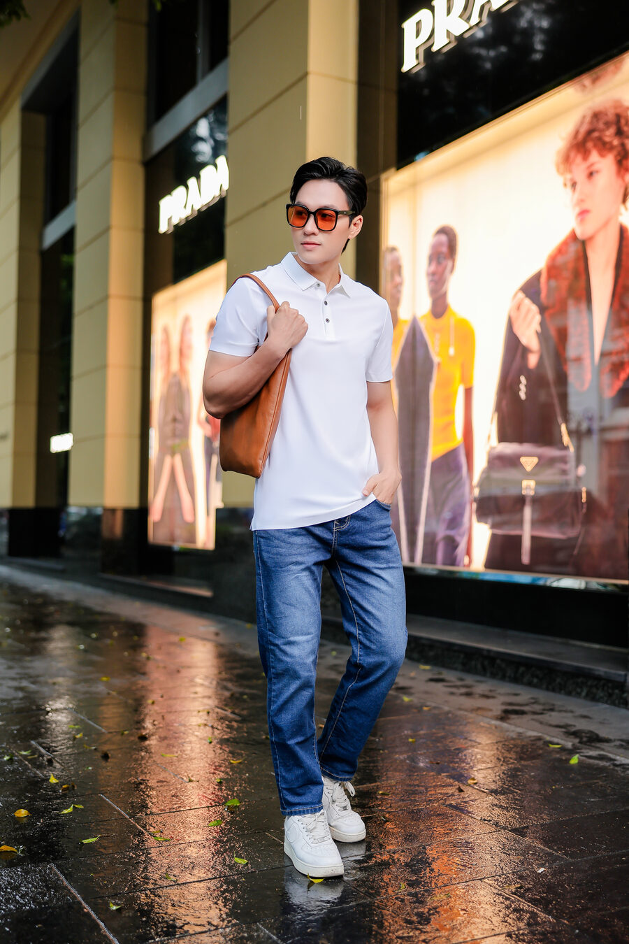 Polo Trắng street style